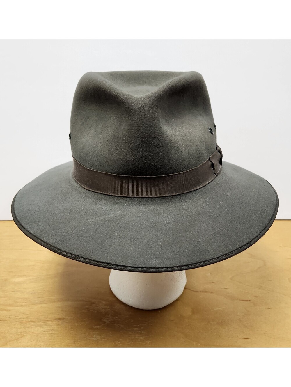 Vintage Stetson Sovereign Wilderness Fedora Eddie Bauer Gray Fur Felt Hat Size 7